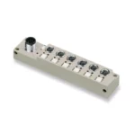 SAI-6-S 3P M8 L Distribuidor pasivo LED con 6 sockets M8 3P Salida M12 IP68