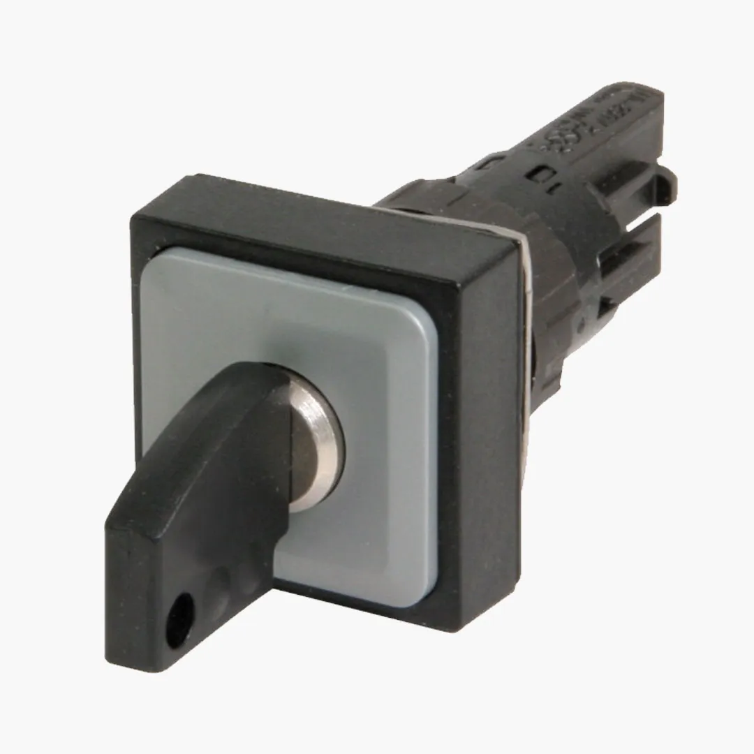 Q25S3R-A4 Selector 25X25mm con Llave 3pos 16mm Mantenido/Momentáneo -I-0- Negro