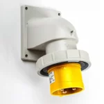 Clavija empotrar acodada 32A 2P+T 120VCA 4h Amarillo IP67