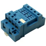 Zócalo azul con bornes a pletina para relé 56.34 con brida metálica