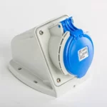 Base mural 32A 3P+T 230VCA 9h Azul IP44